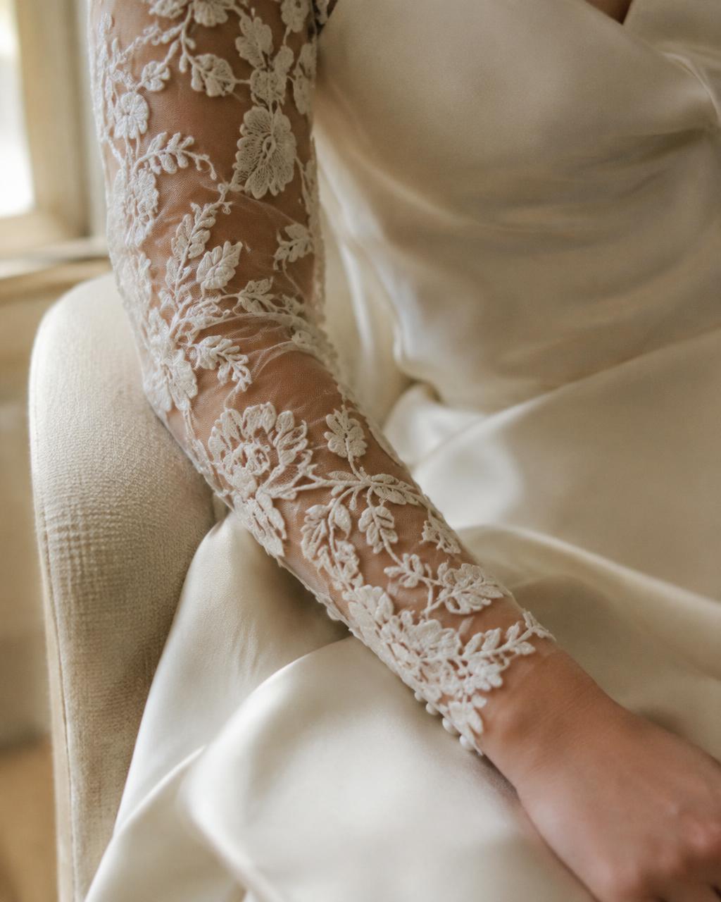 Sable, corded lace sleeve